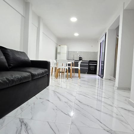 Departamento A Estrenar Zona Centrica Mar De Ajo Apartamento Exterior foto